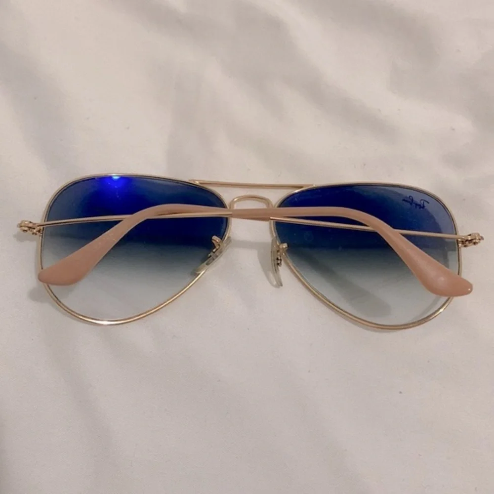 Ray-Ban aviator sunglasses blue ombré gradient lenses gold hardware - Picture 2 of 5
